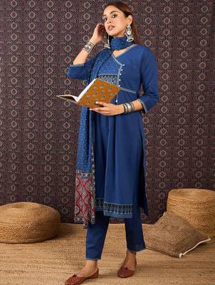 Women Ethnic Motifs Regular Thread Work Pure Cotton Kurta with Trousers & With Dupatta 1