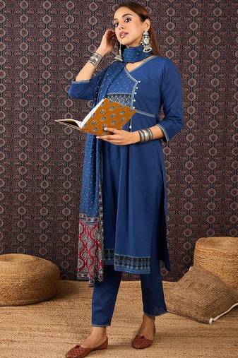 Women Ethnic Motifs Regular Thread Work Pure Cotton Kurta with Trousers & With Dupatta