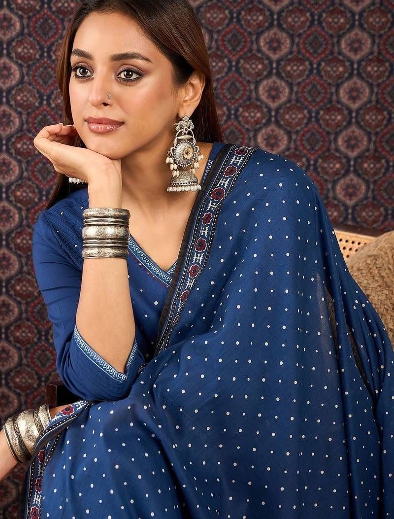 Women Ethnic Motifs Regular Thread Work Pure Cotton Kurta with Trousers & With Dupatta