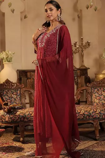 Women Ethnic Motifs Printed Panelled Sequinned Kurta with Trousers & With Dupatta