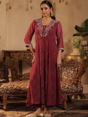 Women Ethnic Motifs Printed Panelled Sequinned Kurta with Trousers & With Dupatta 4