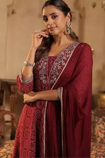 Women Ethnic Motifs Printed Panelled Sequinned Kurta with Trousers & With Dupatta