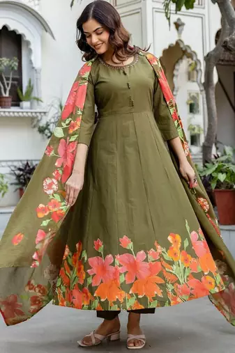 Women Floral Panelled Thread Work Pure Cotton Kurta with Trousers & With Dupatta
