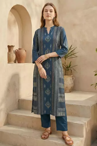 Women Ethnic Motifs Printed Regular Pure Cotton Kurta with Trousers