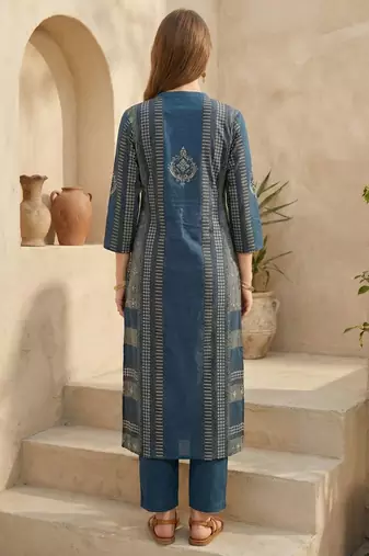 Women Ethnic Motifs Printed Regular Pure Cotton Kurta with Trousers