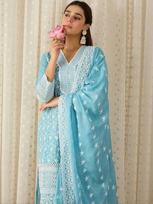 Women Ethnic Motifs Embroidered Regular Thread Work Pure Cotton Kurta with Trousers & With Dupatta 6