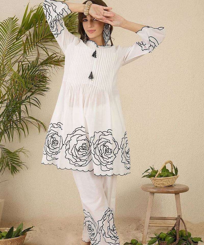 Women Floral Printed Pleated Thread Work Pure Cotton Kurta with Trousers
