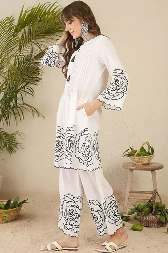 Women Floral Printed Pleated Thread Work Pure Cotton Kurta with Trousers