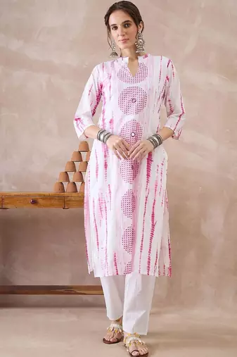 Women Dyed Regular Pure Cotton Kurta with Trousers & With Dupatta