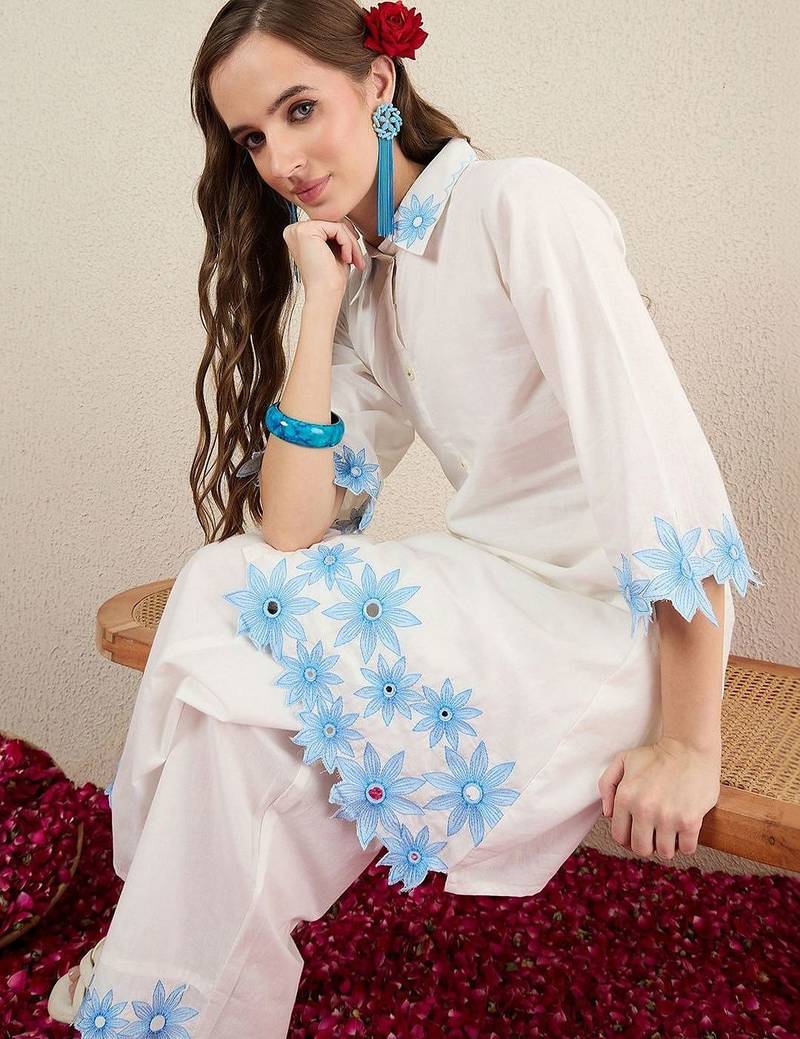 Women Floral Embroidered Regular Thread Work Pure Cotton Kurta with Trousers