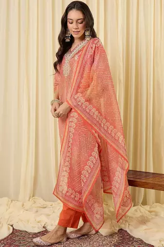Women Ethnic Motifs Regular Thread Work Kurta with Trousers & With Dupatta
