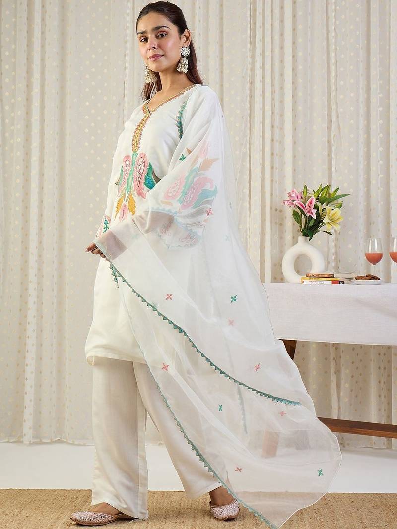 Ethnic Motifs Embroidered V-Neck Thread Work Kurta With Trousers & Dupatta