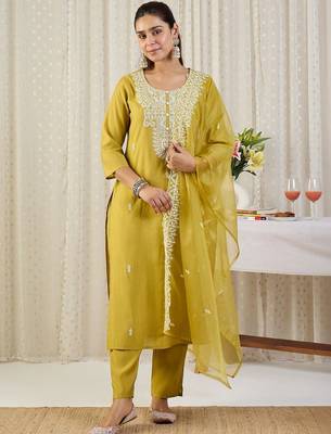Women Ethnic Motifs Embroidered Regular Kurta with Trousers & With Dupatta 1