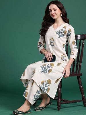 Floral Printed V Neck A Line Pure Cotton Kurta With Palazzos 6