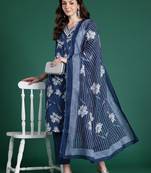 Floral Printed Regular Pure Cotton Kurta with Trousers & Dupatta