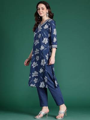 Floral Printed Regular Pure Cotton Kurta with Trousers & Dupatta 6