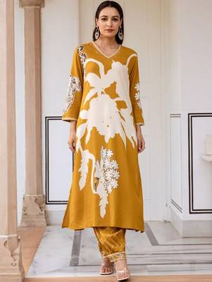 Women Floral Printed Regular Sequinned Kurta with Salwar 1