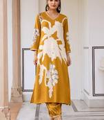 Women Floral Printed Regular Sequinned Kurta with Salwar