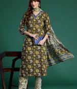Floral Printed Pure Cotton Kurta with Trousers & With Dupatta