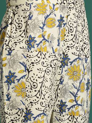 Floral Printed Pure Cotton Kurta with Trousers & With Dupatta 3