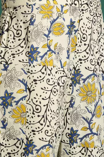 Floral Printed Pure Cotton Kurta with Trousers & With Dupatta