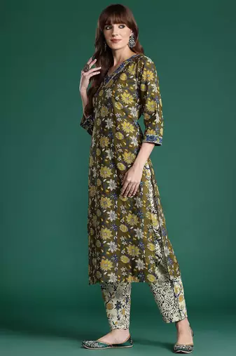 Floral Printed Pure Cotton Kurta with Trousers & With Dupatta