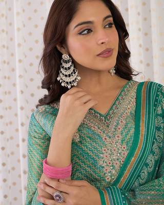 Women Floral Embroidered Regular Sequinned Kurta with Trousers & With Dupatta 2