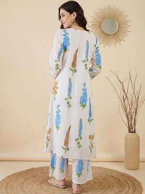 Women Floral Printed Regular Pure Cotton Kurta with Trousers 4