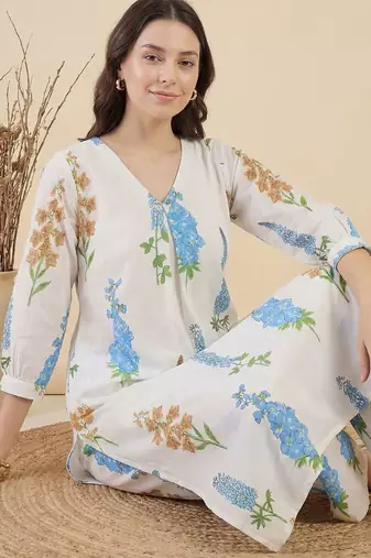 Women Floral Printed Regular Pure Cotton Kurta with Trousers