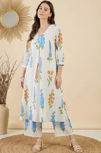 Women Floral Printed Regular Pure Cotton Kurta with Trousers