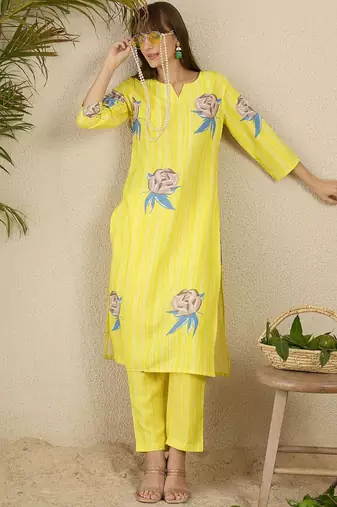 Floral Printed Notch Neck Straight Kurta With Trousers