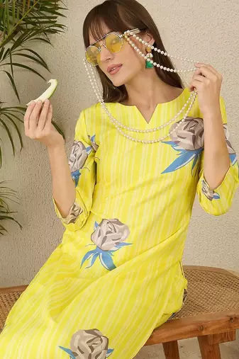 Floral Printed Notch Neck Straight Kurta With Trousers