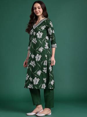 Floral Printed Regular Pure Cotton Kurta with Trousers & Dupatta 6
