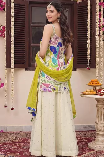 Women Floral Printed Regular Thread Work Kurta with Palazzos & With Dupatta