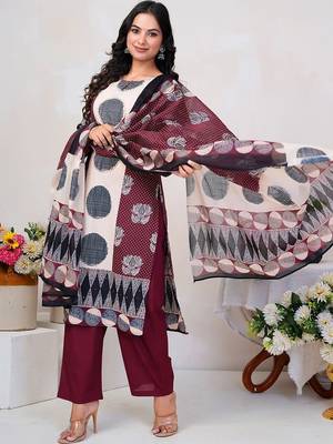 Women Floral Printed Regular Thread Work Pure Cotton Kurta with Trousers & With Dupatta 6