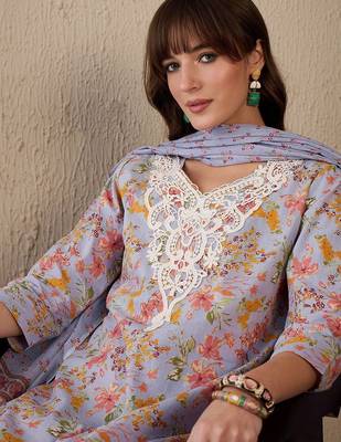Women Floral Printed Regular Thread Work Pure Cotton Kurta with Salwar & With Dupatta 2