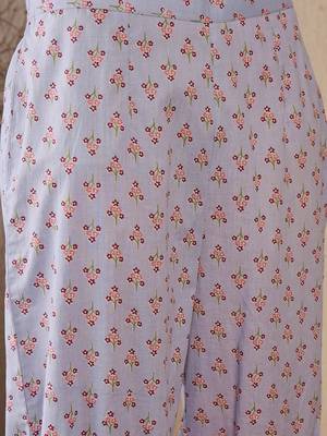 Women Floral Printed Regular Thread Work Pure Cotton Kurta with Salwar & With Dupatta 3