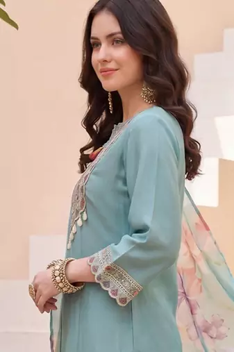Women Ethnic Motifs Embroidered Regular Thread Work Kurta with Trousers & With Dupatta