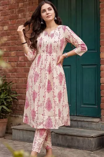 Women Floral Printed Regular Pure Cotton Kurta with Trousers