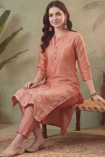 Women Floral Embroidered Regular Thread Work Pure Cotton Kurta with Trousers