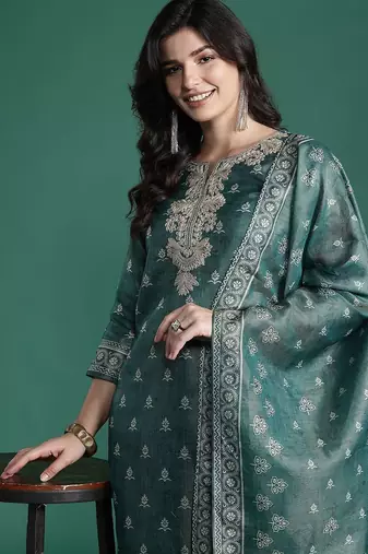 Ethnic Motifs Embroidered Kurta with Trousers & With Dupatta