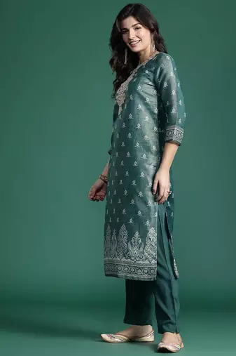 Ethnic Motifs Embroidered Kurta with Trousers & With Dupatta