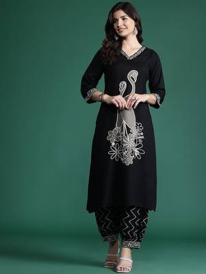 Printed Beads and Stones Detail Kurta with Trousers 1