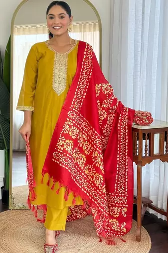 Women Ethnic Motifs Embroidered Regular Sequinned Kurta with Trousers & With Dupatta
