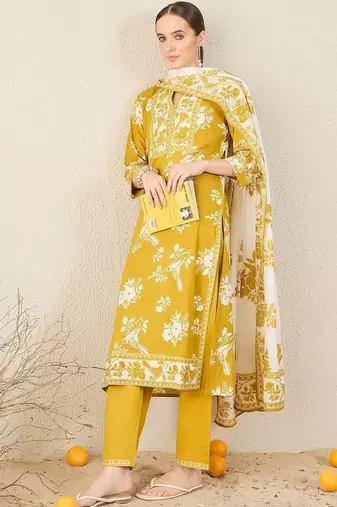 Women Floral Printed Regular Pure Cotton Kurta with Trousers & With Dupatta