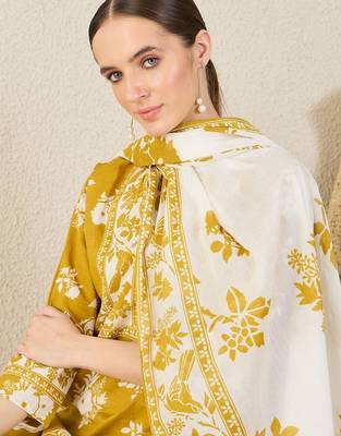 Women Floral Printed Regular Pure Cotton Kurta with Trousers & With Dupatta 2