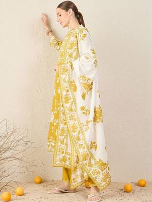Women Floral Printed Regular Pure Cotton Kurta with Trousers & With Dupatta 3
