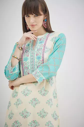 Women Floral Printed Regular Beads and Stones Pure Cotton Kurta with Trousers