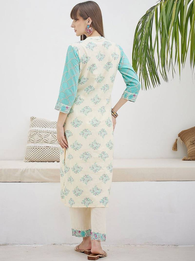 Women Floral Printed Regular Beads and Stones Pure Cotton Kurta with Trousers