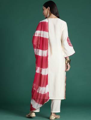 Ethnic Motifs Yoke Design Zari Kurta with Trousers & Dupatta 7